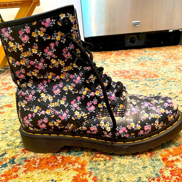 Dr. Martens Black Floral Boots - Picture 1 of 8